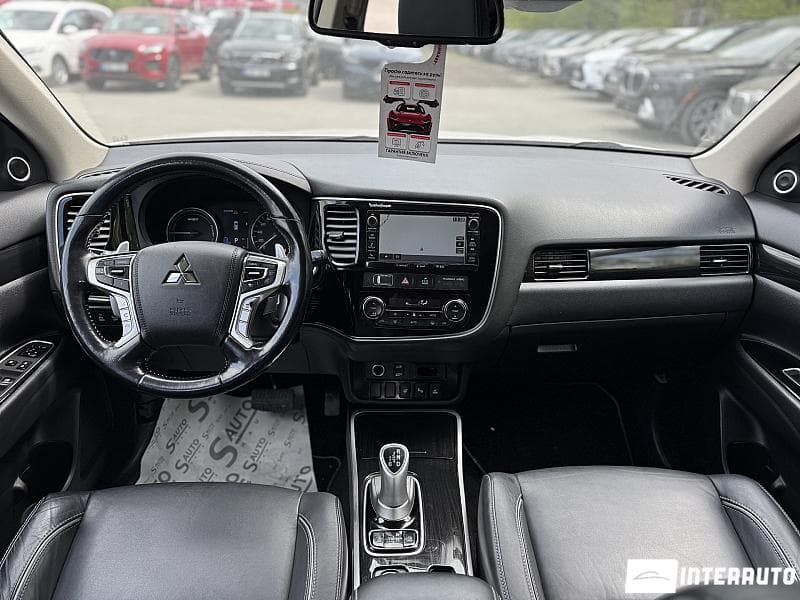 Mitsubishi Outlander 2018 — Миниатюра 18