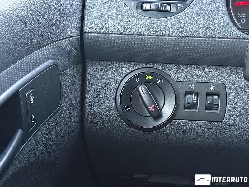 Volkswagen Caddy 2011 — Миниатюра 16