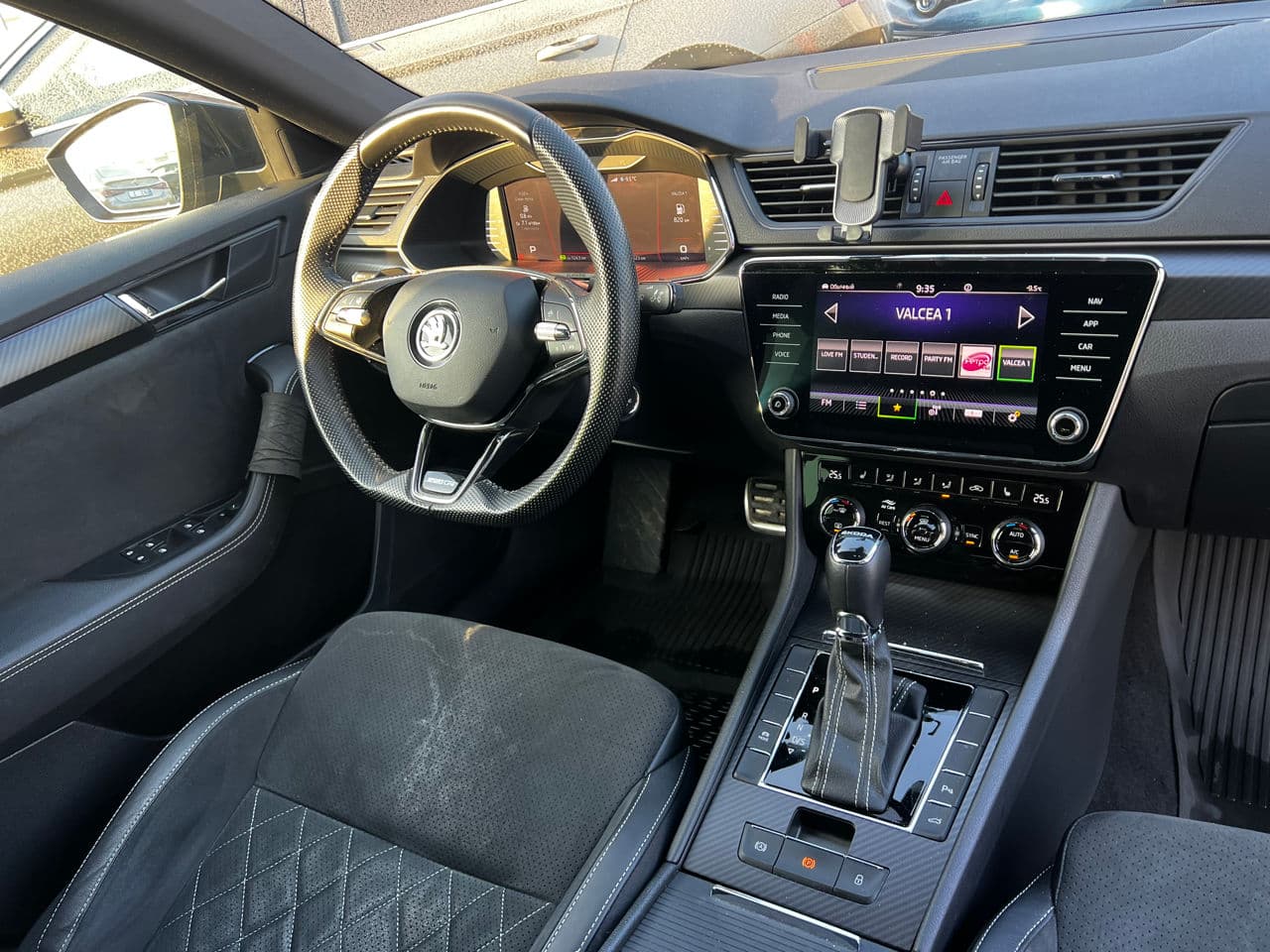 Skoda Superb 2023 — Миниатюра 9