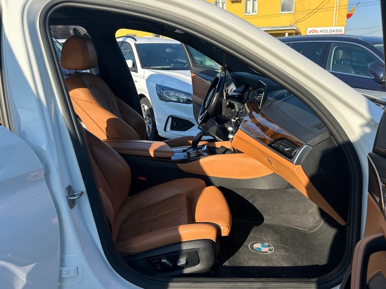 BMW 530e 2017 — Миниатюра 17