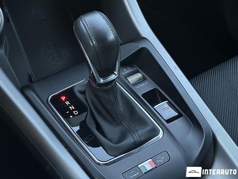 Alfa Romeo Tonale 2023 — Миниатюра 12