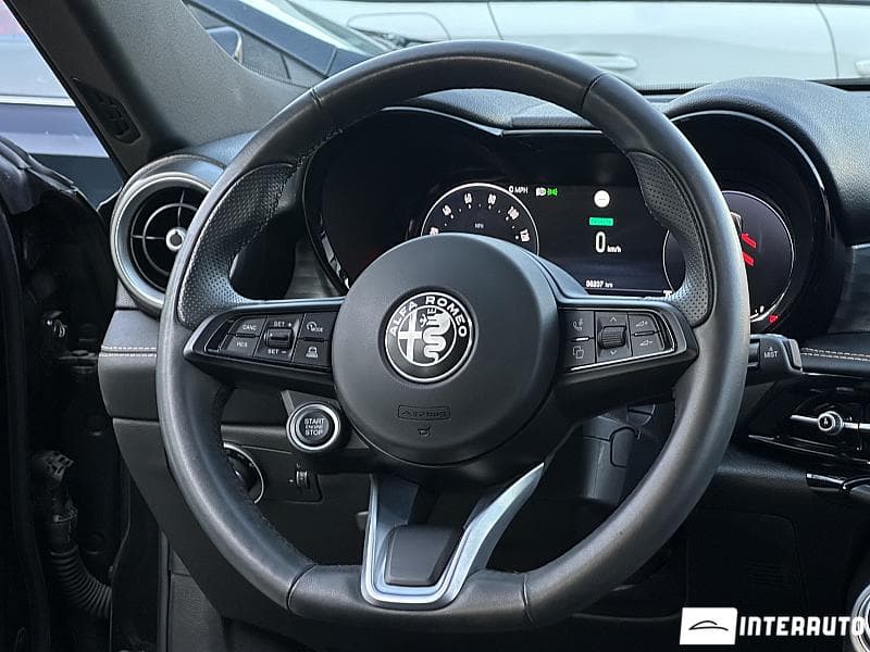 Alfa Romeo Tonale 2023 — Миниатюра 7