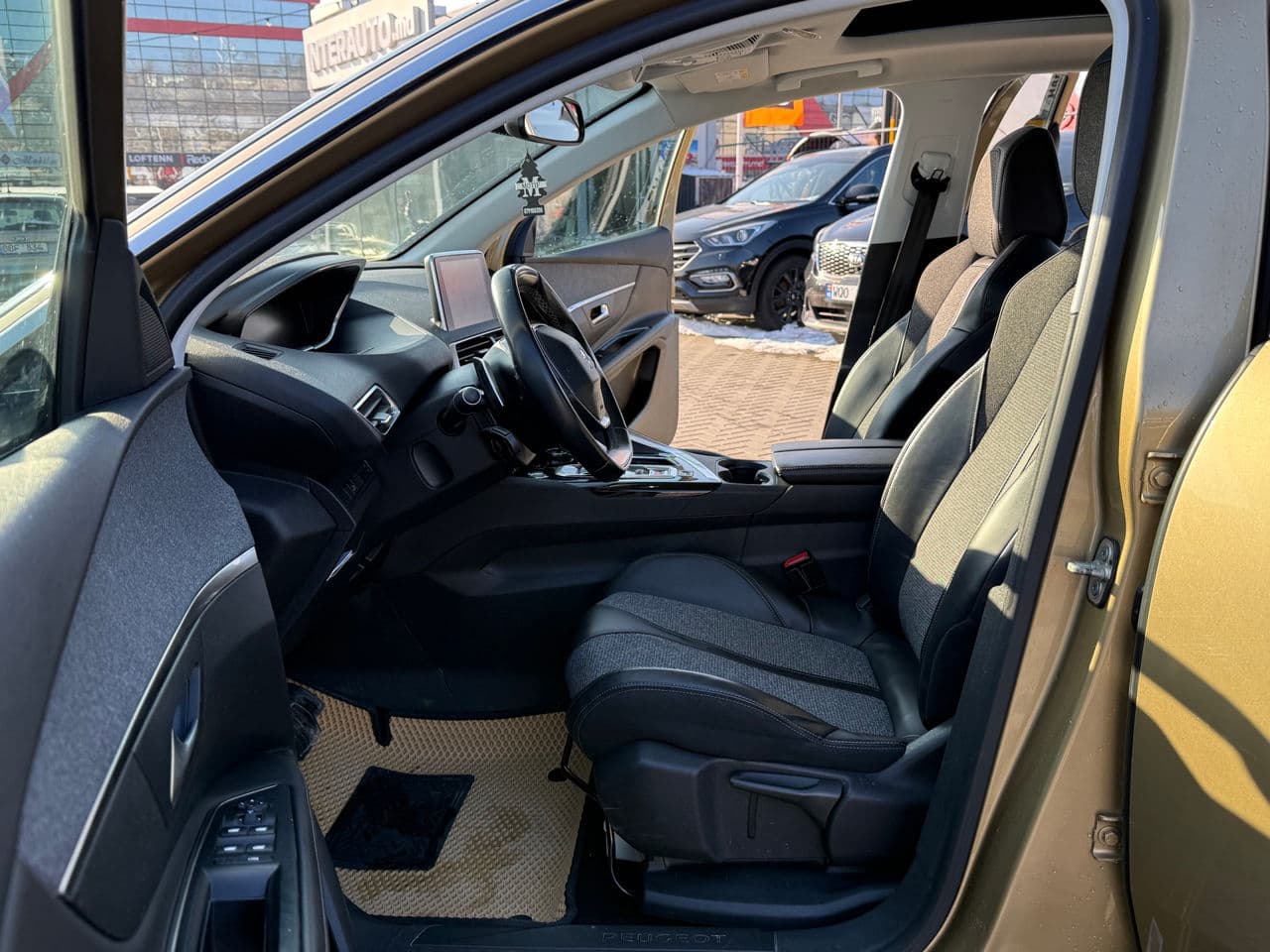 Peugeot 3008 2018 — Миниатюра 5