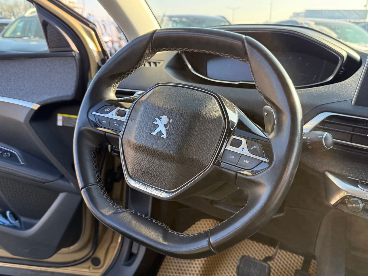 Peugeot 3008 2018 — Миниатюра 7