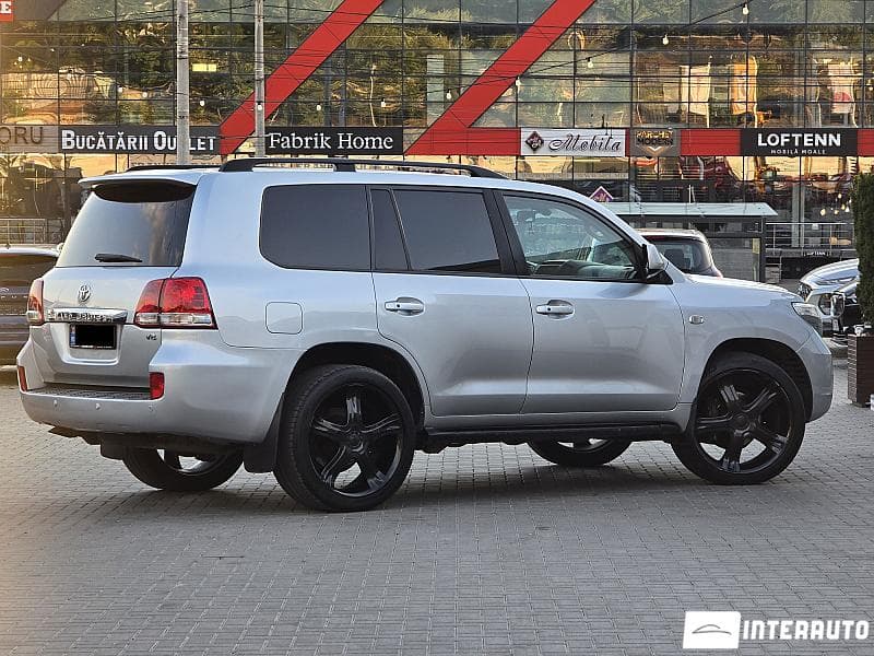 Toyota Land Cruiser 2010 — Миниатюра 3