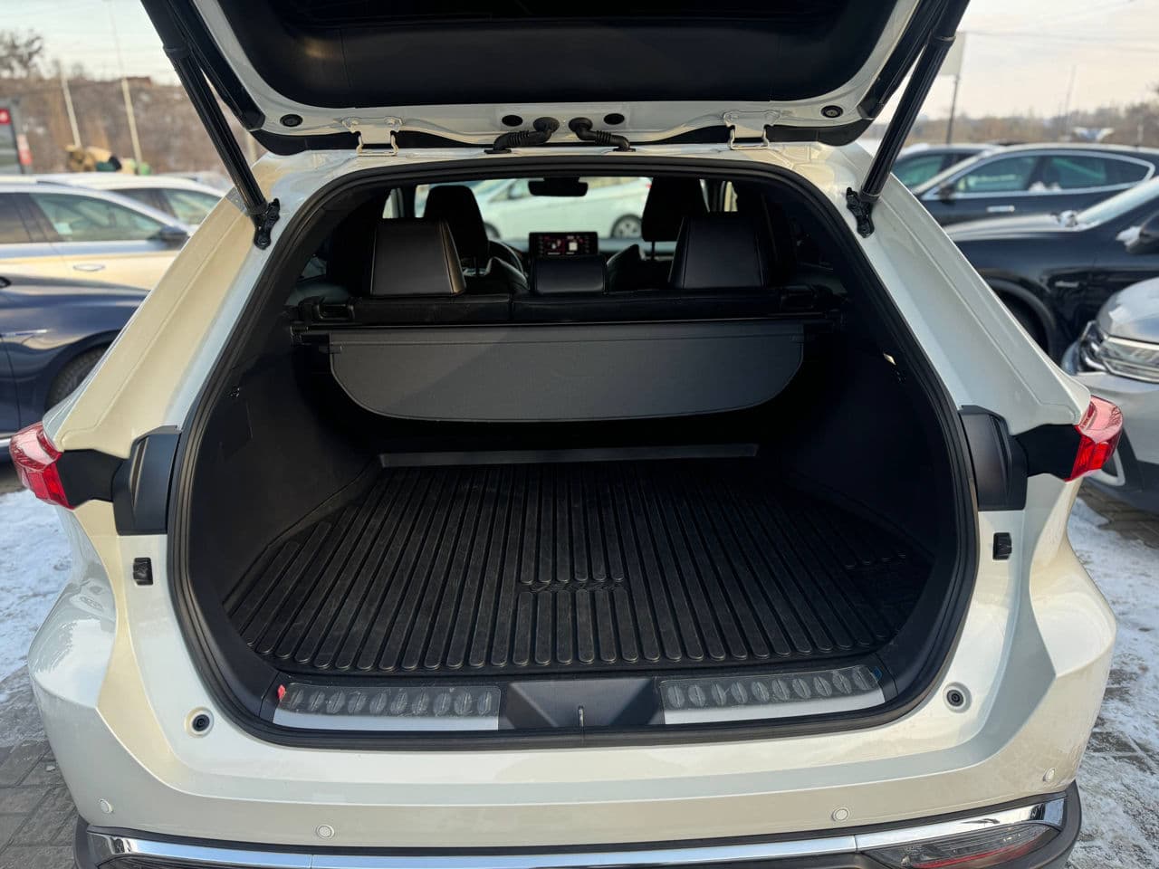 Toyota Venza 2022 — Миниатюра 21