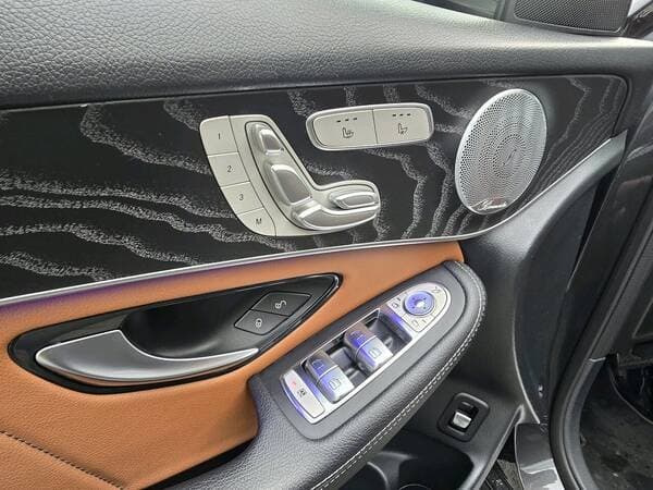2020 Mercedes GLC 220d — Miniatură 18