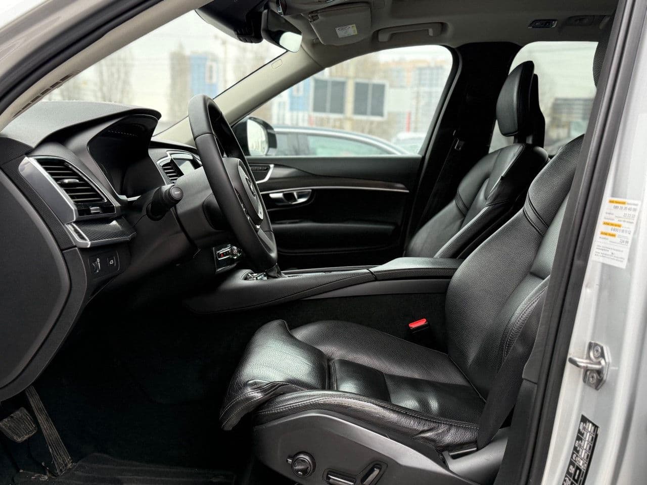 Volvo XC 90 2018 — Миниатюра 8