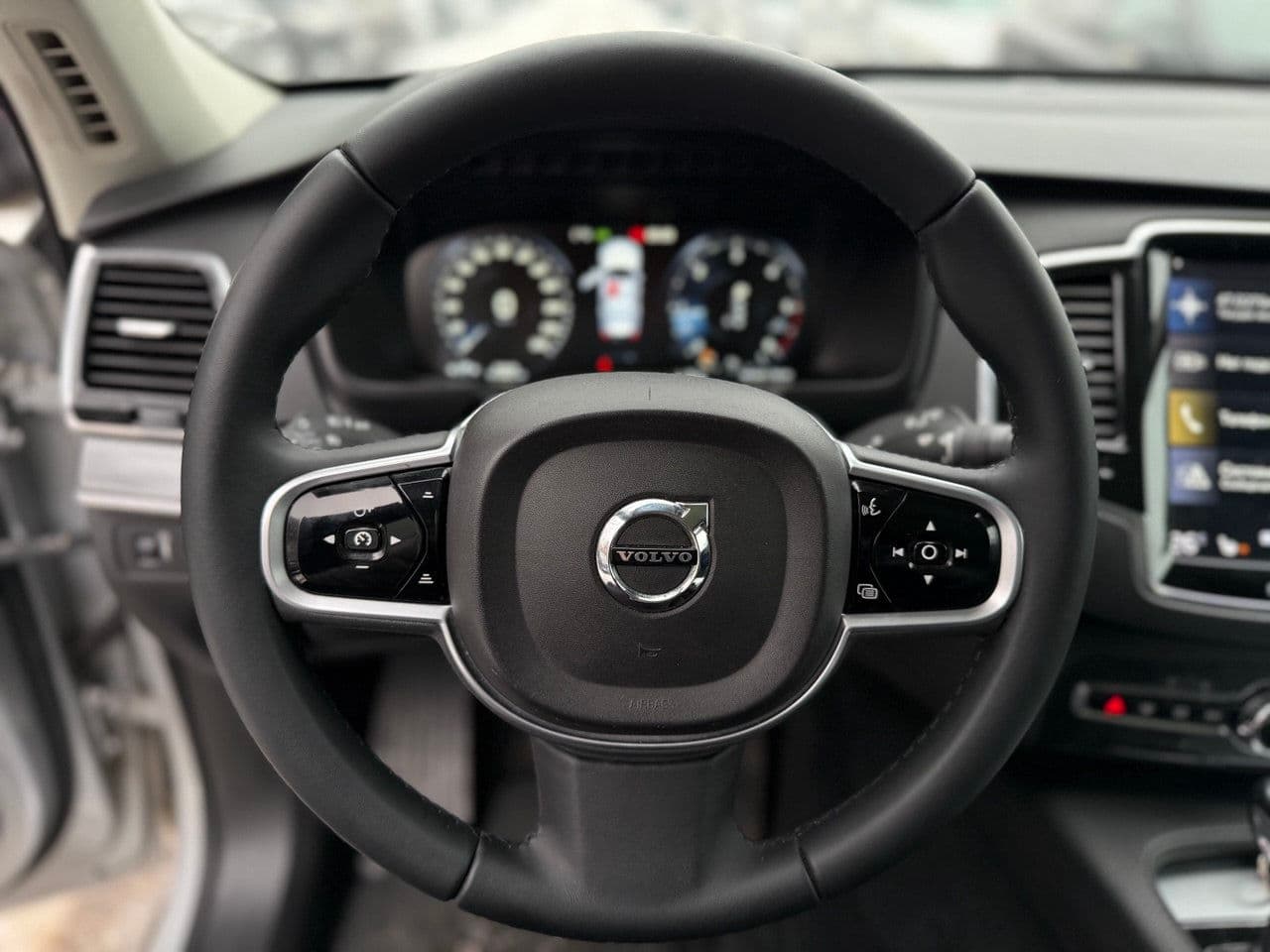 Volvo XC 90 2018 — Миниатюра 10