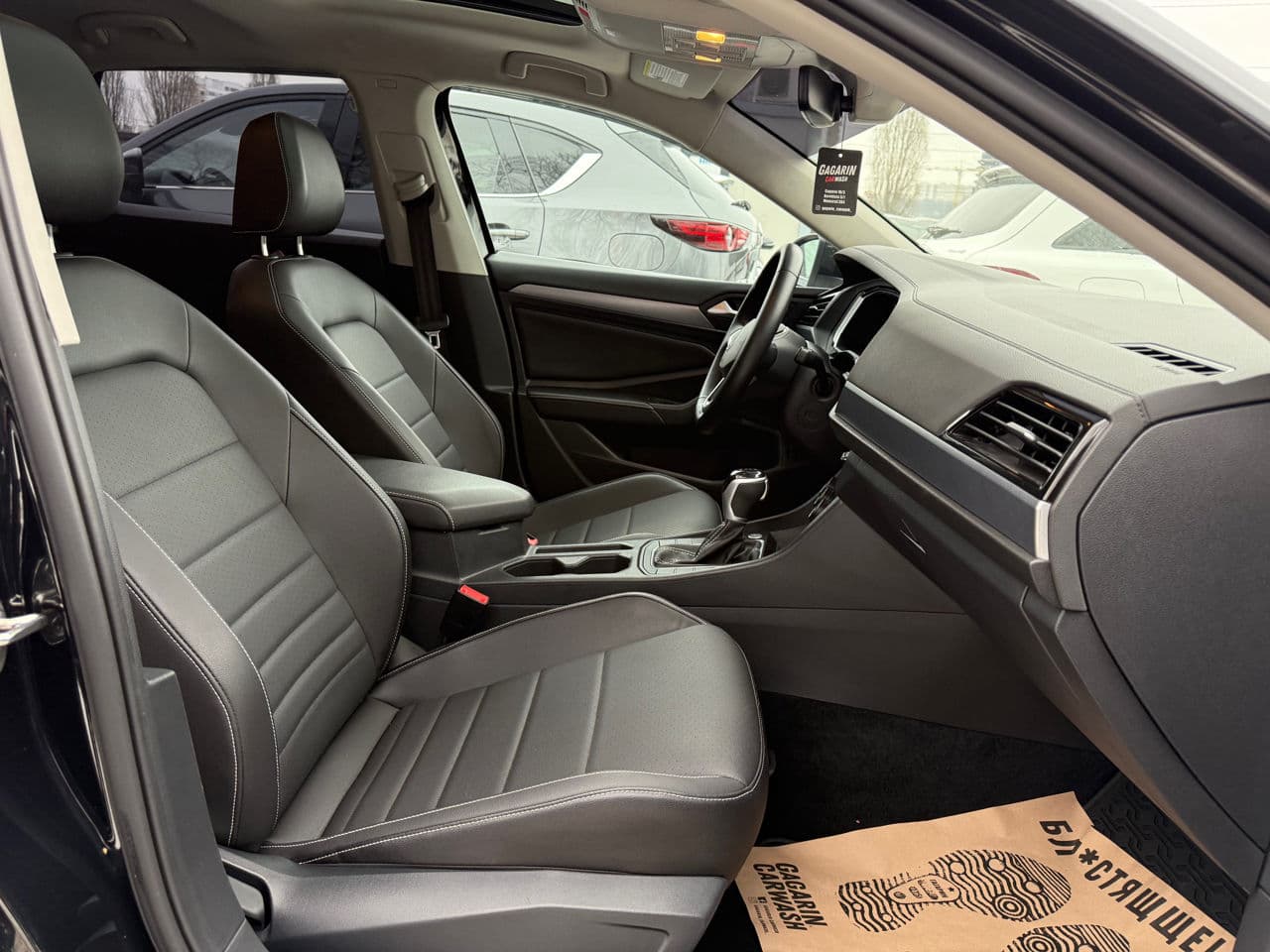 Volkswagen Jetta 2023 — Миниатюра 16