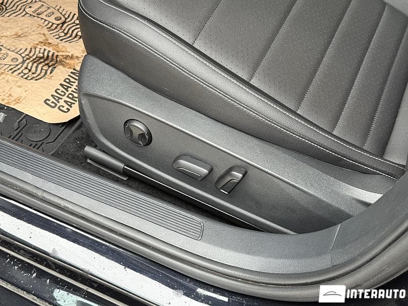 Volkswagen Jetta 2023 — Миниатюра 8