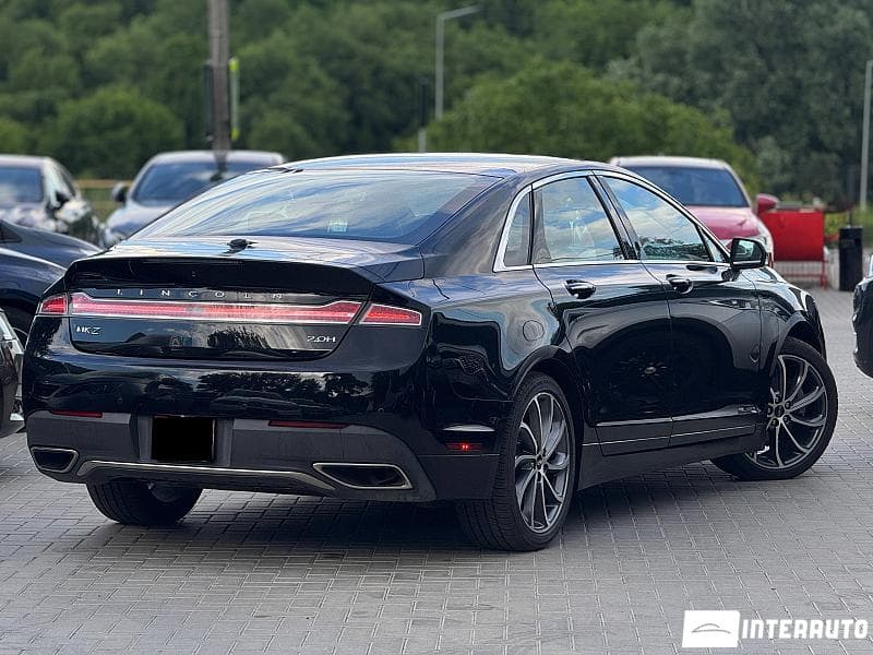 Lincoln MKZ 2018 — Миниатюра 3