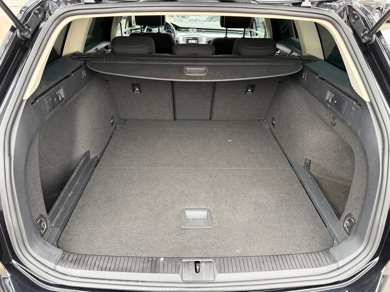 Volkswagen Passat 2015 — Миниатюра 18