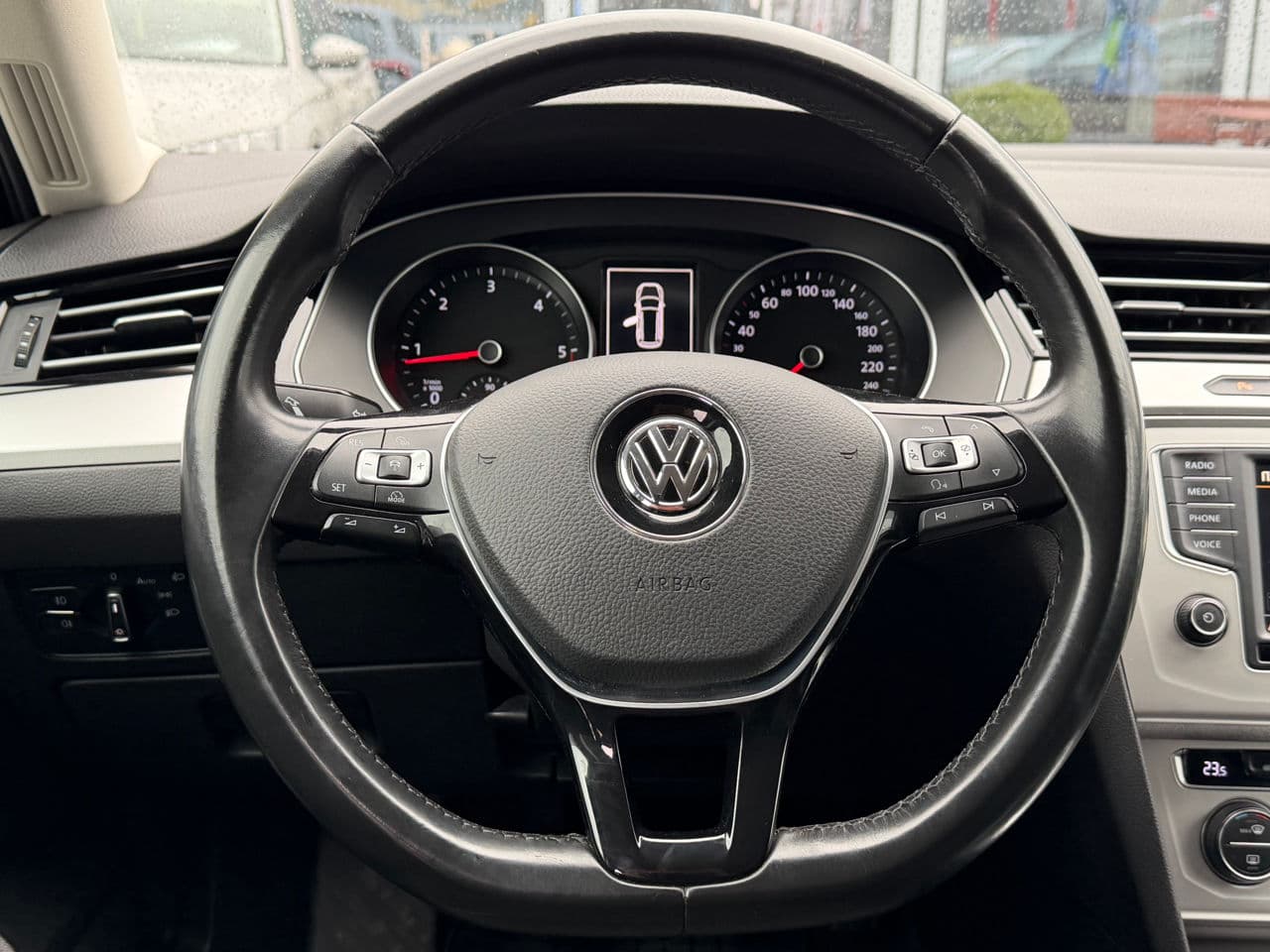 Volkswagen Passat 2015 — Миниатюра 11