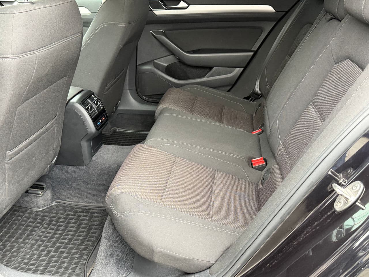 Volkswagen Passat 2015 — Миниатюра 15