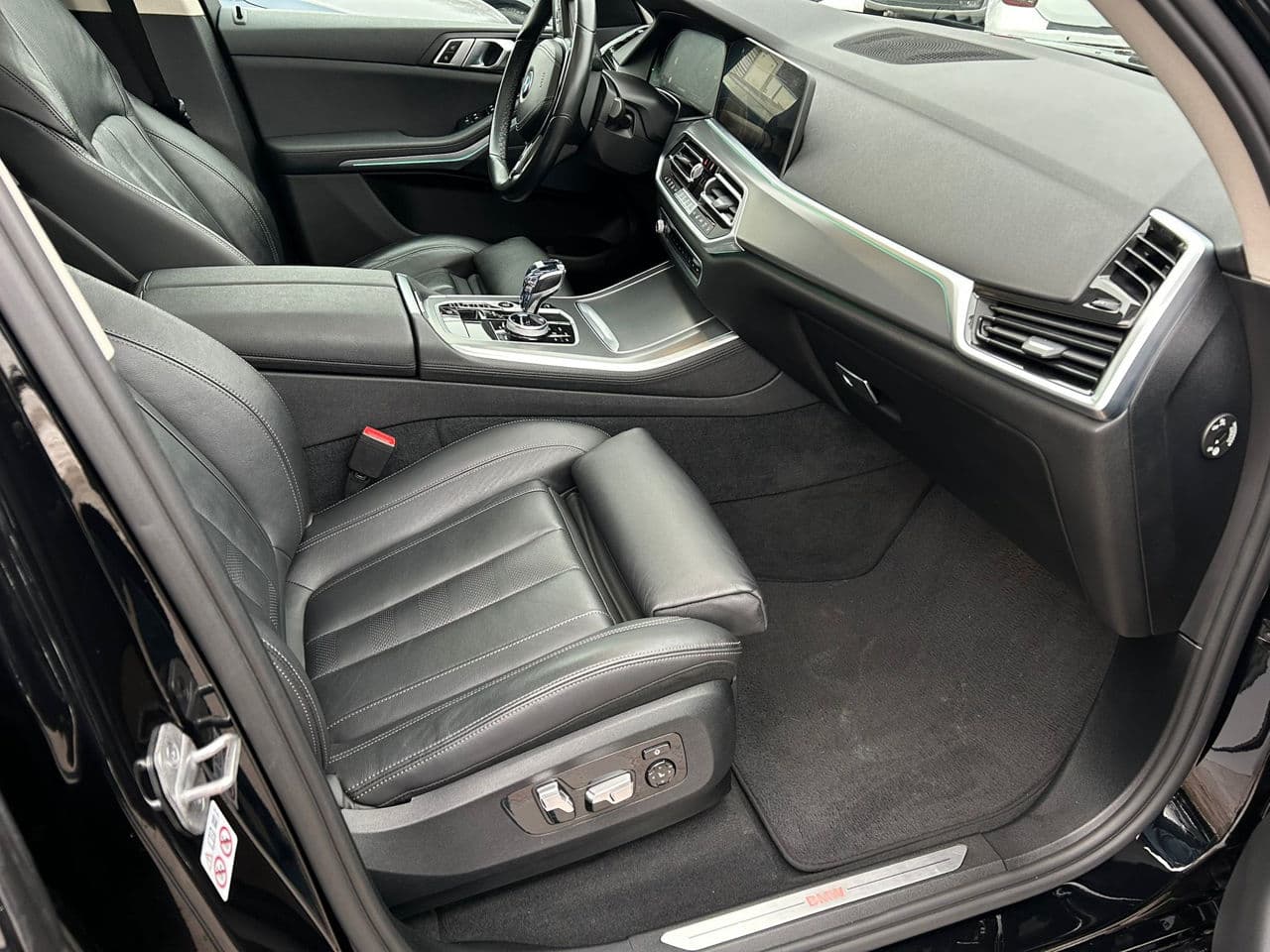 BMW X5 2.5D 2021 — Миниатюра 15