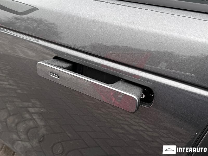 Land Rover Range Rover Velar 2018 — Миниатюра 23