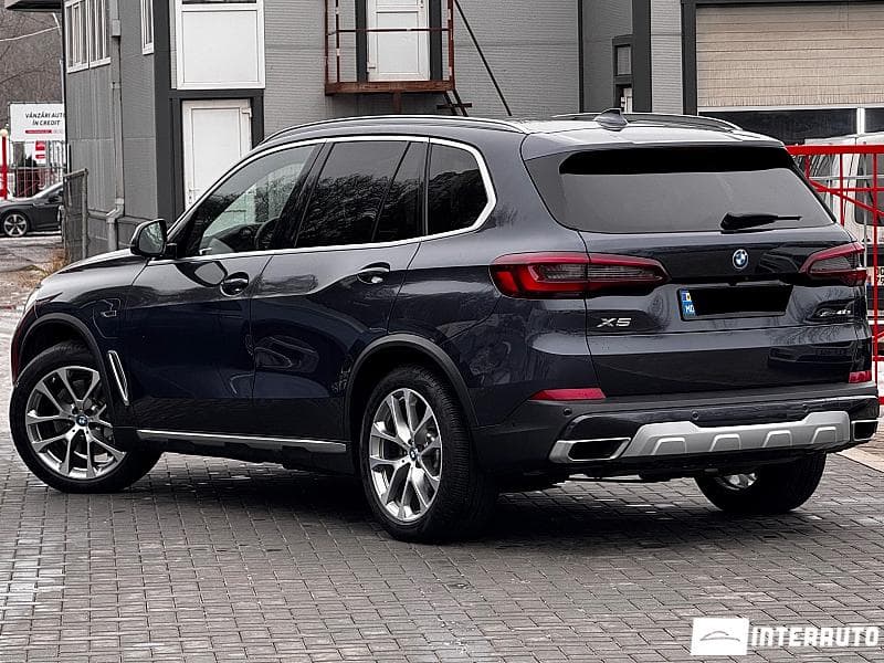 2022 BMW X5 4.5e — Miniatură 3