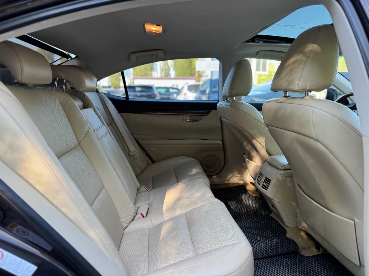 Lexus ES 300h 2012 — Миниатюра 19