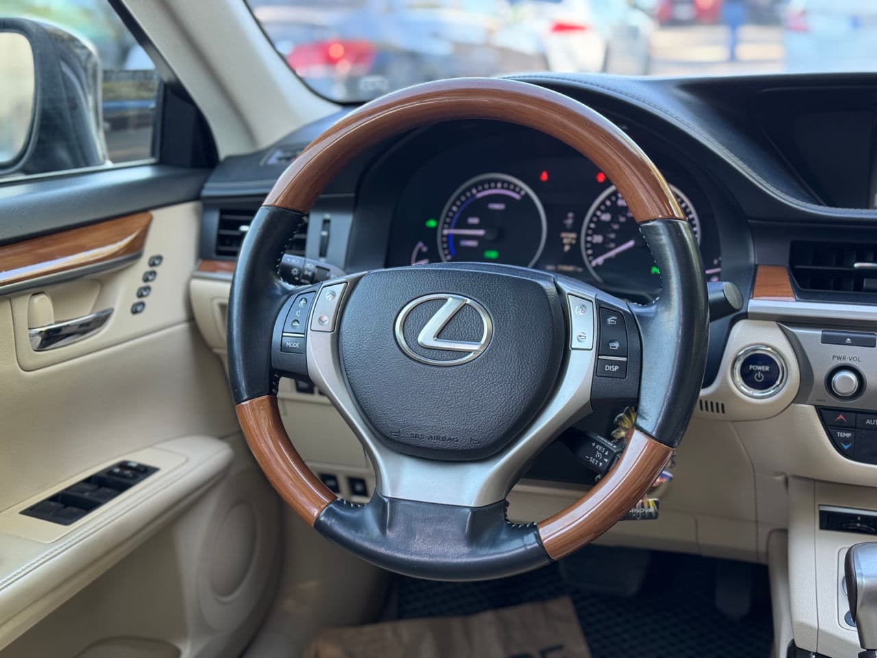 Lexus ES 300h 2012 — Миниатюра 12