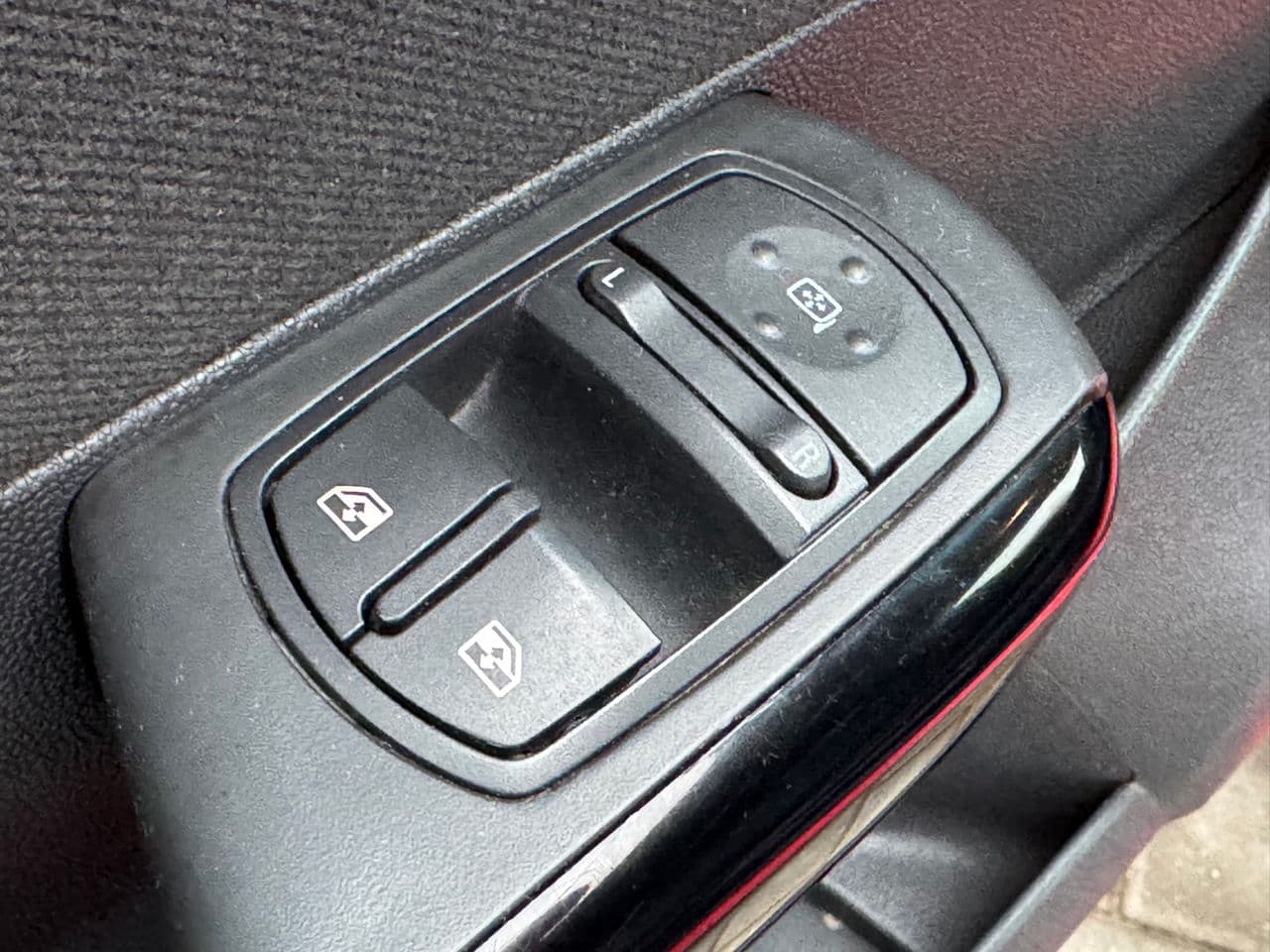 2009 Opel Corsa — Miniatură 15