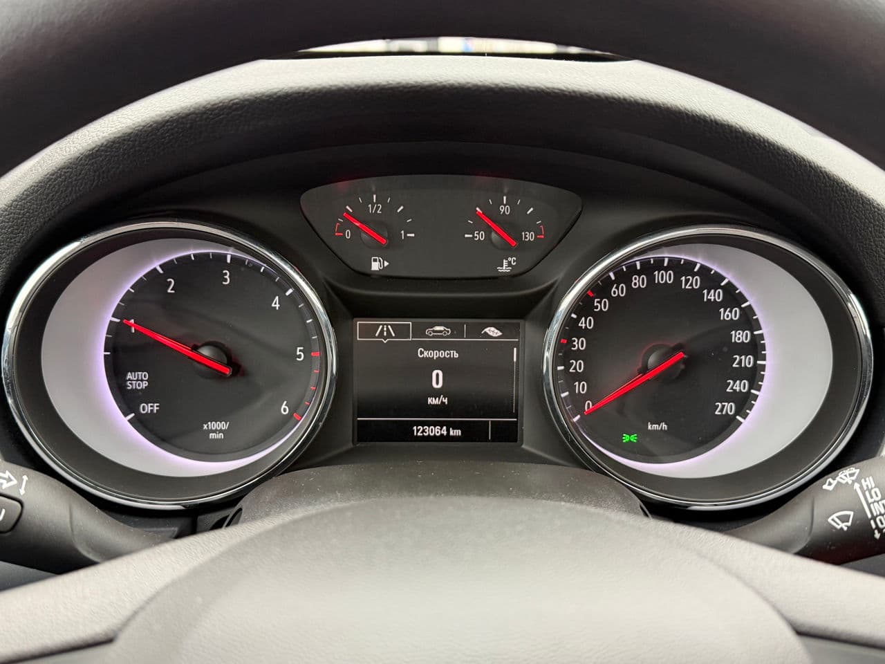 Opel Astra 2020 — Миниатюра 11
