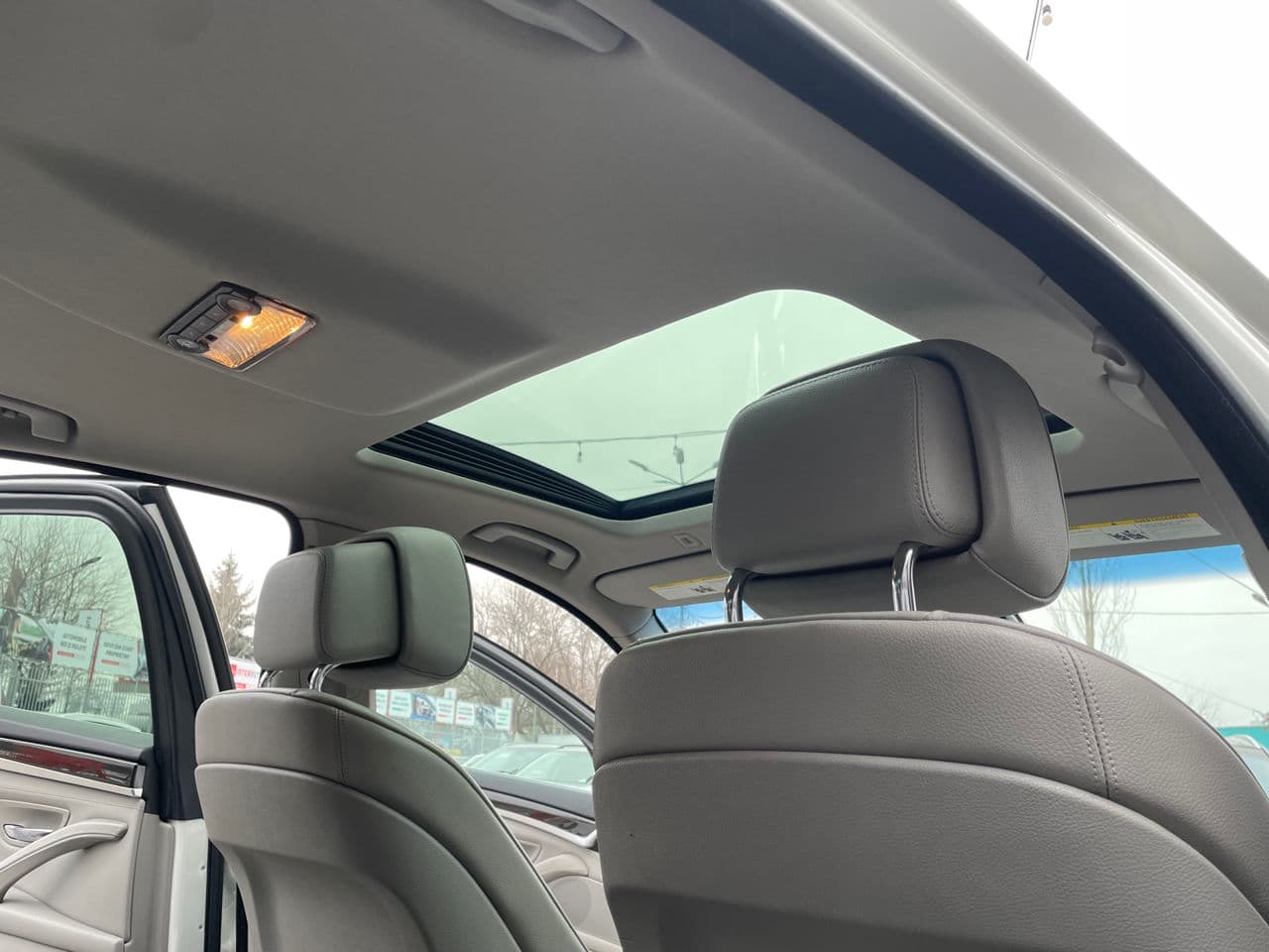 BMW 528 2011 — Миниатюра 18