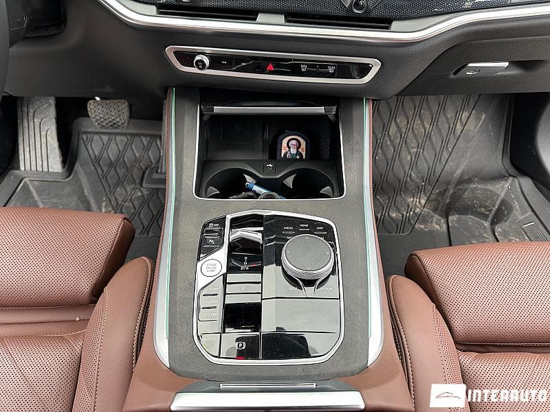 BMW X5 4.0i 2024 — Миниатюра 16