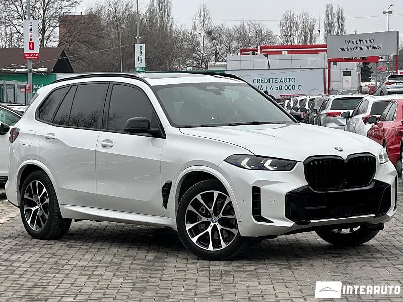 BMW X5 4.0i 2024 — Миниатюра 3