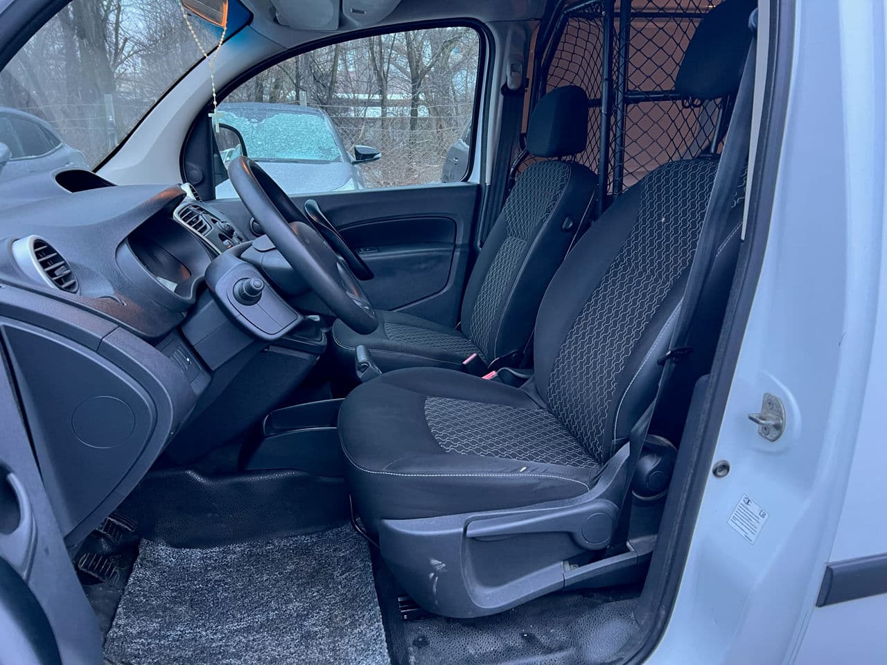 Renault Kangoo 2015 — Миниатюра 5
