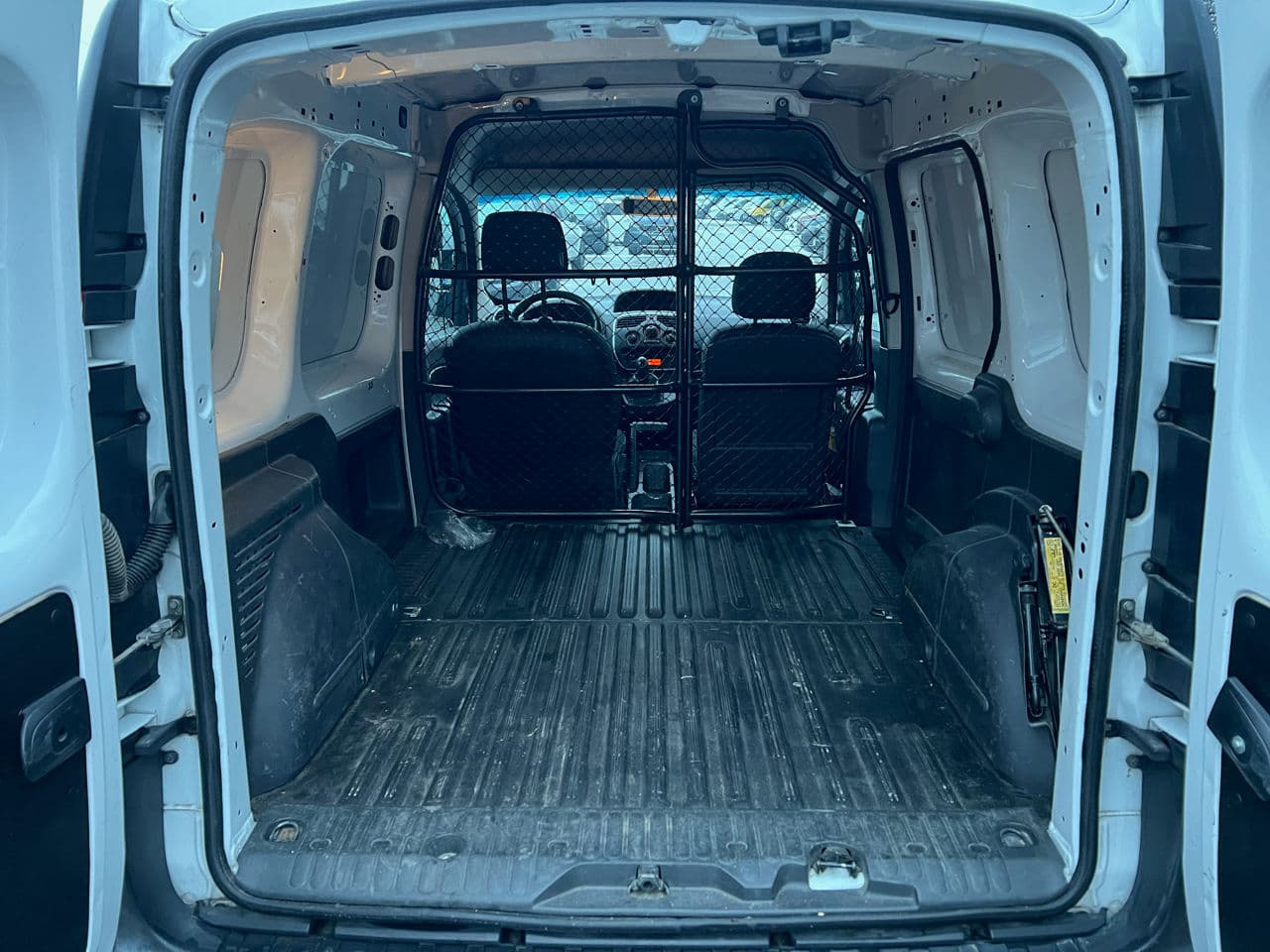 Renault Kangoo 2015 — Миниатюра 17