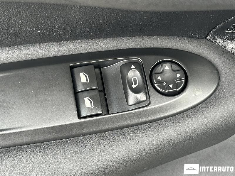 Citroen C4 2016 — Миниатюра 15