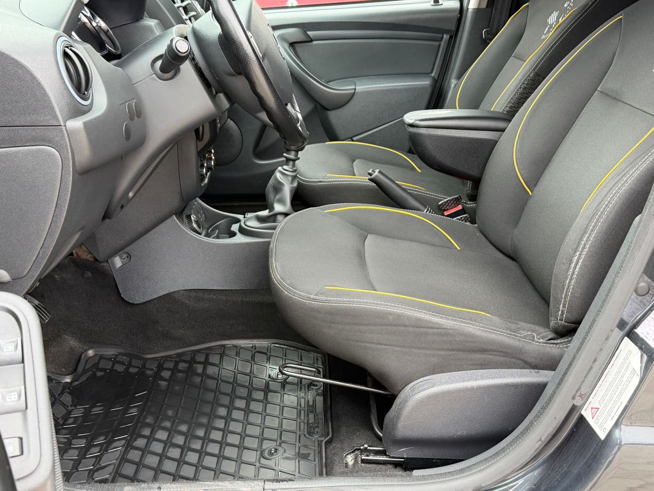 Dacia Duster 2015 — Миниатюра 6