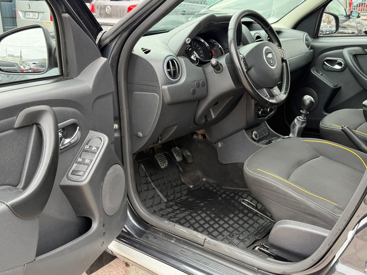 Dacia Duster 2015 — Миниатюра 5