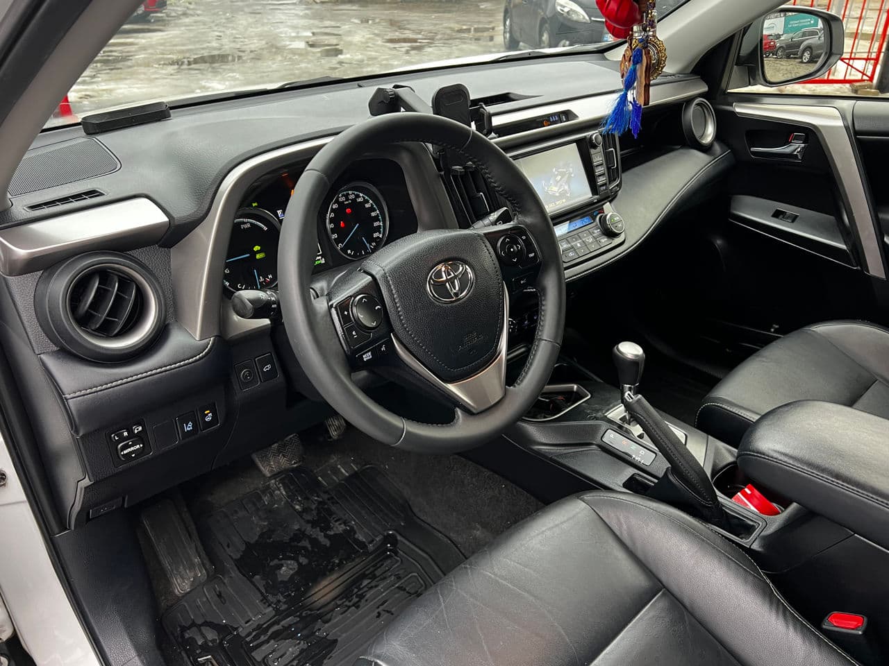 Toyota Rav-4 2018 — Миниатюра 7