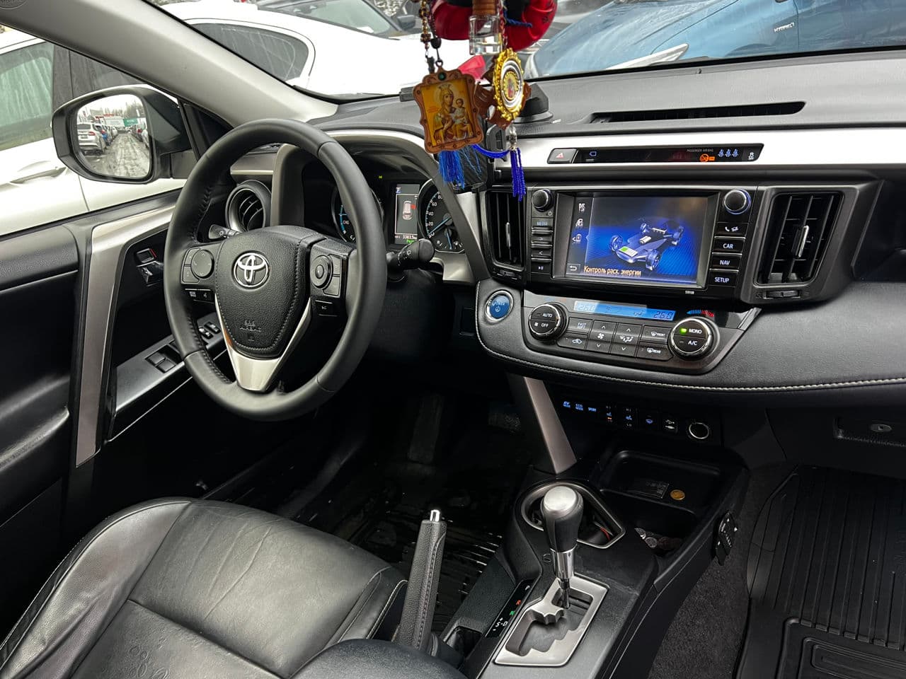 Toyota Rav-4 2018 — Миниатюра 6