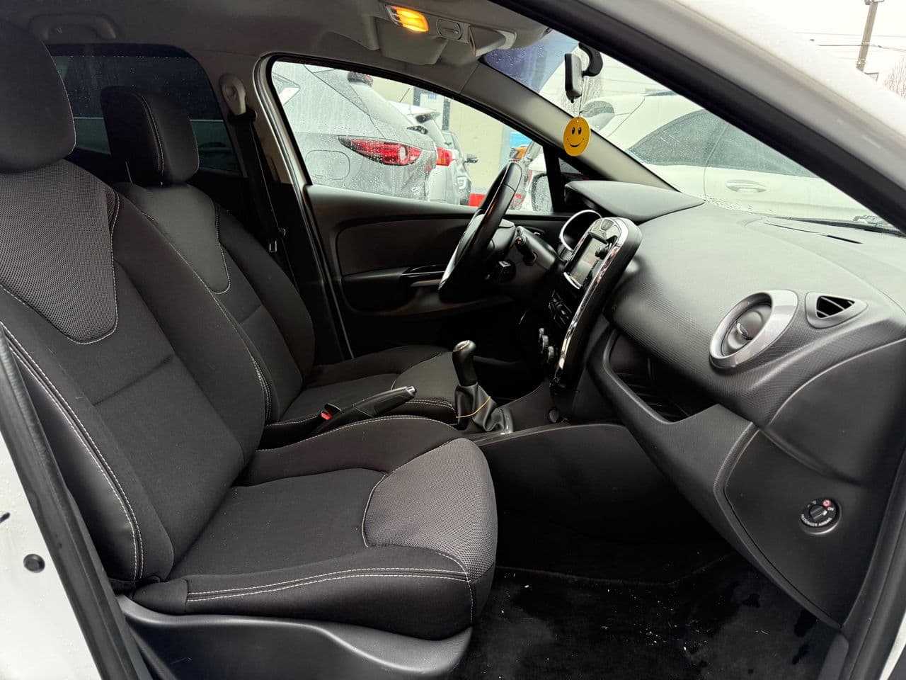 Renault Clio 2015 — Миниатюра 15