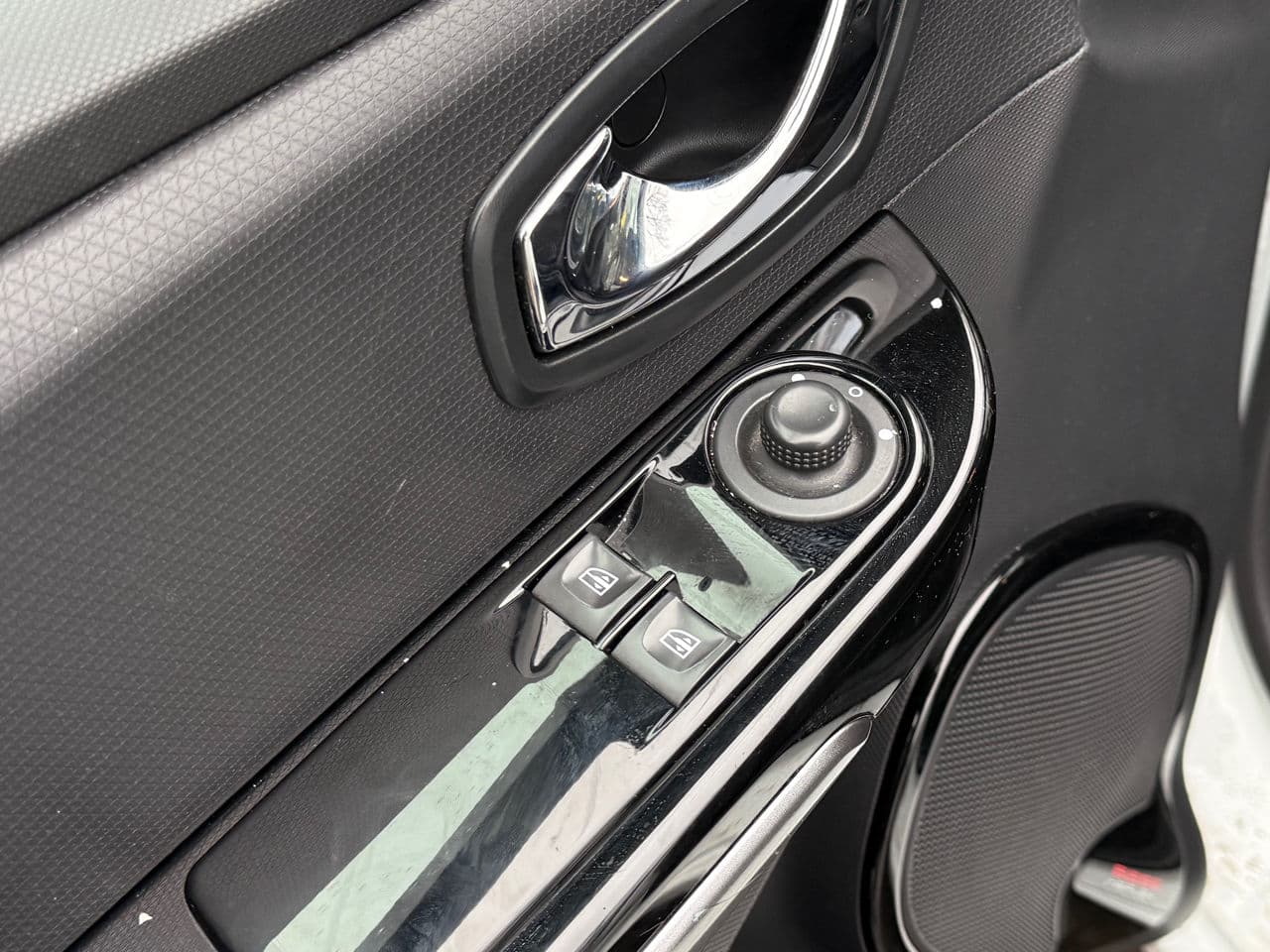 Renault Clio 2015 — Миниатюра 6