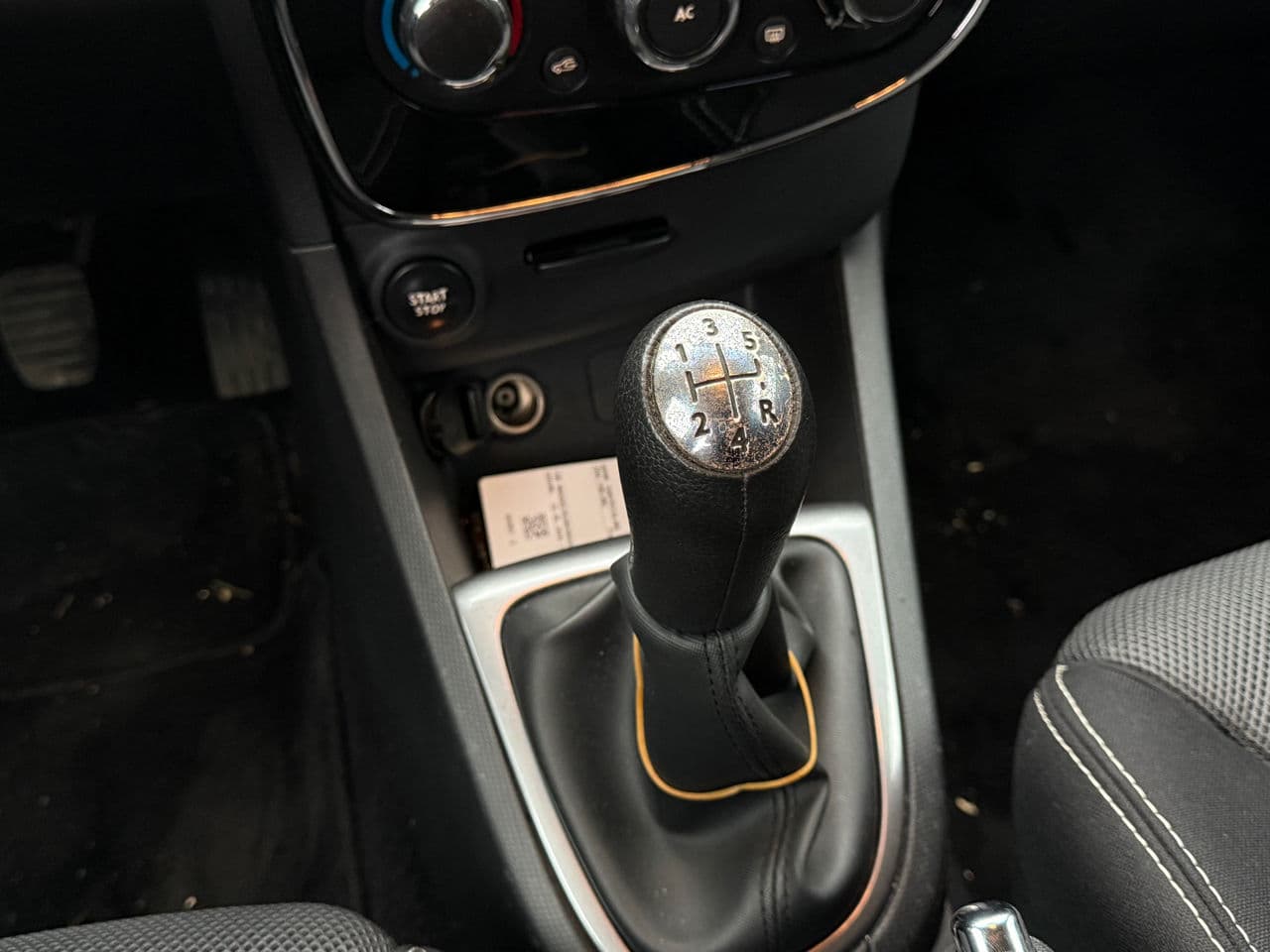 Renault Clio 2015 — Миниатюра 13