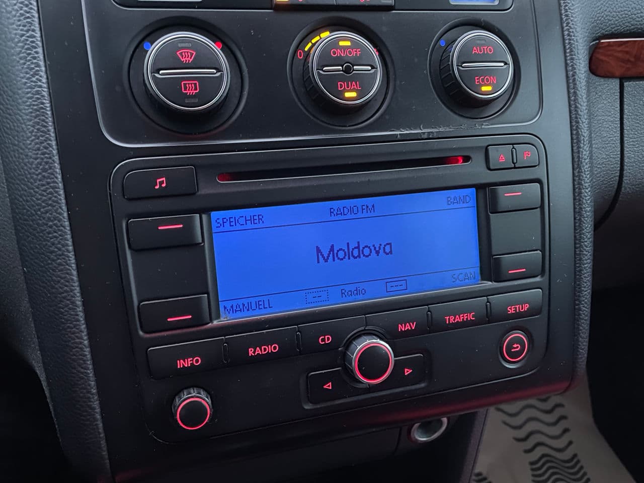 Volkswagen Touran 2006 — Миниатюра 12