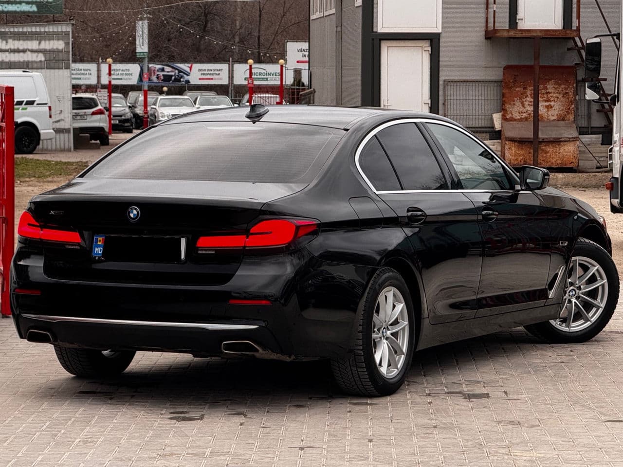 BMW 530e 2022 — Миниатюра 3