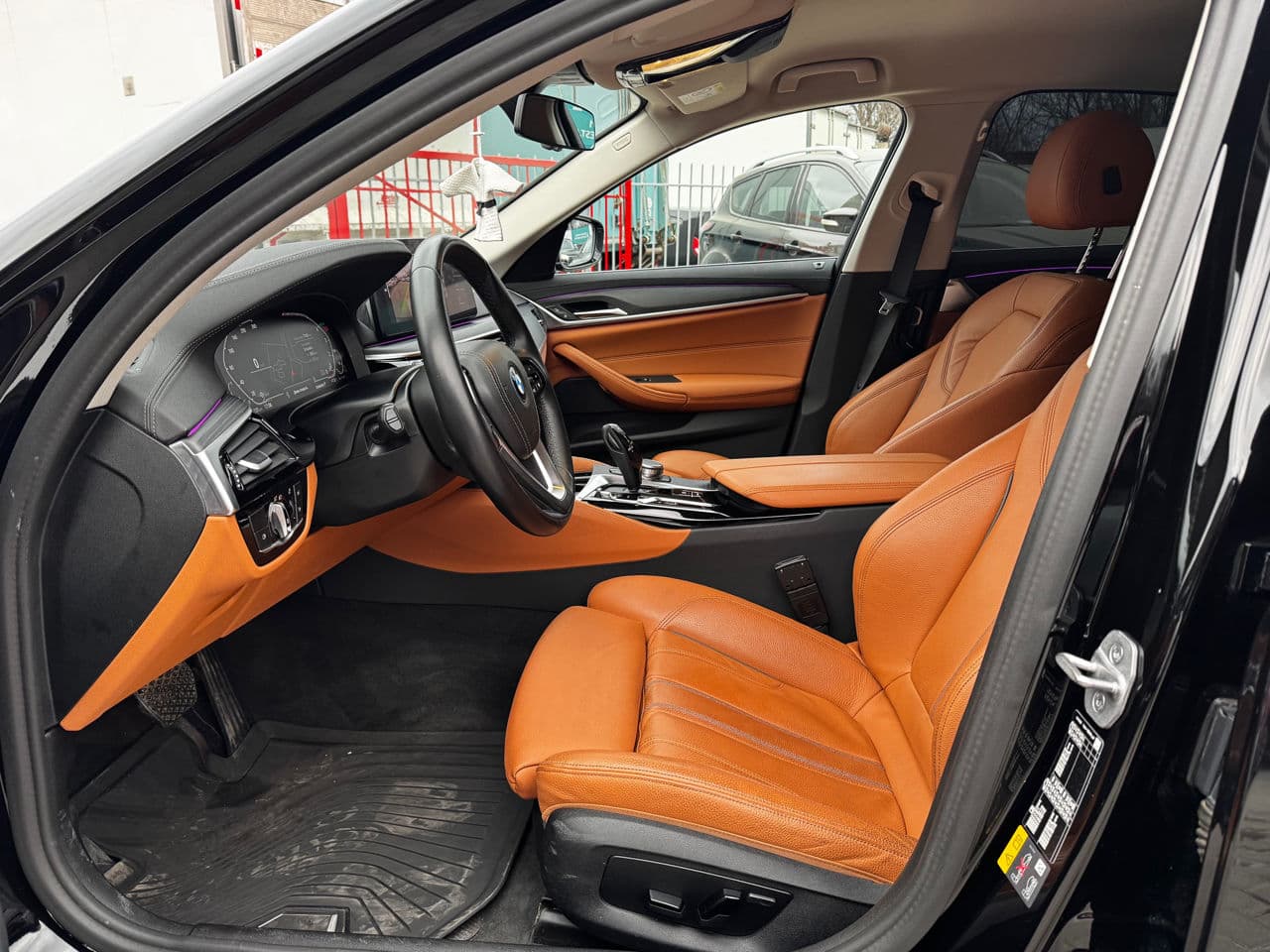 BMW 530e 2022 — Миниатюра 5