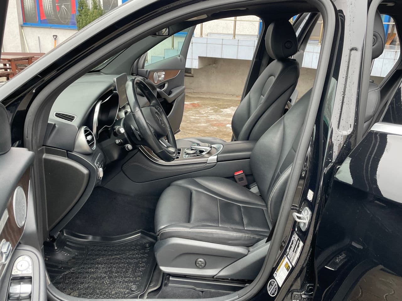 Mercedes GLC 350e 2019 — Миниатюра 8