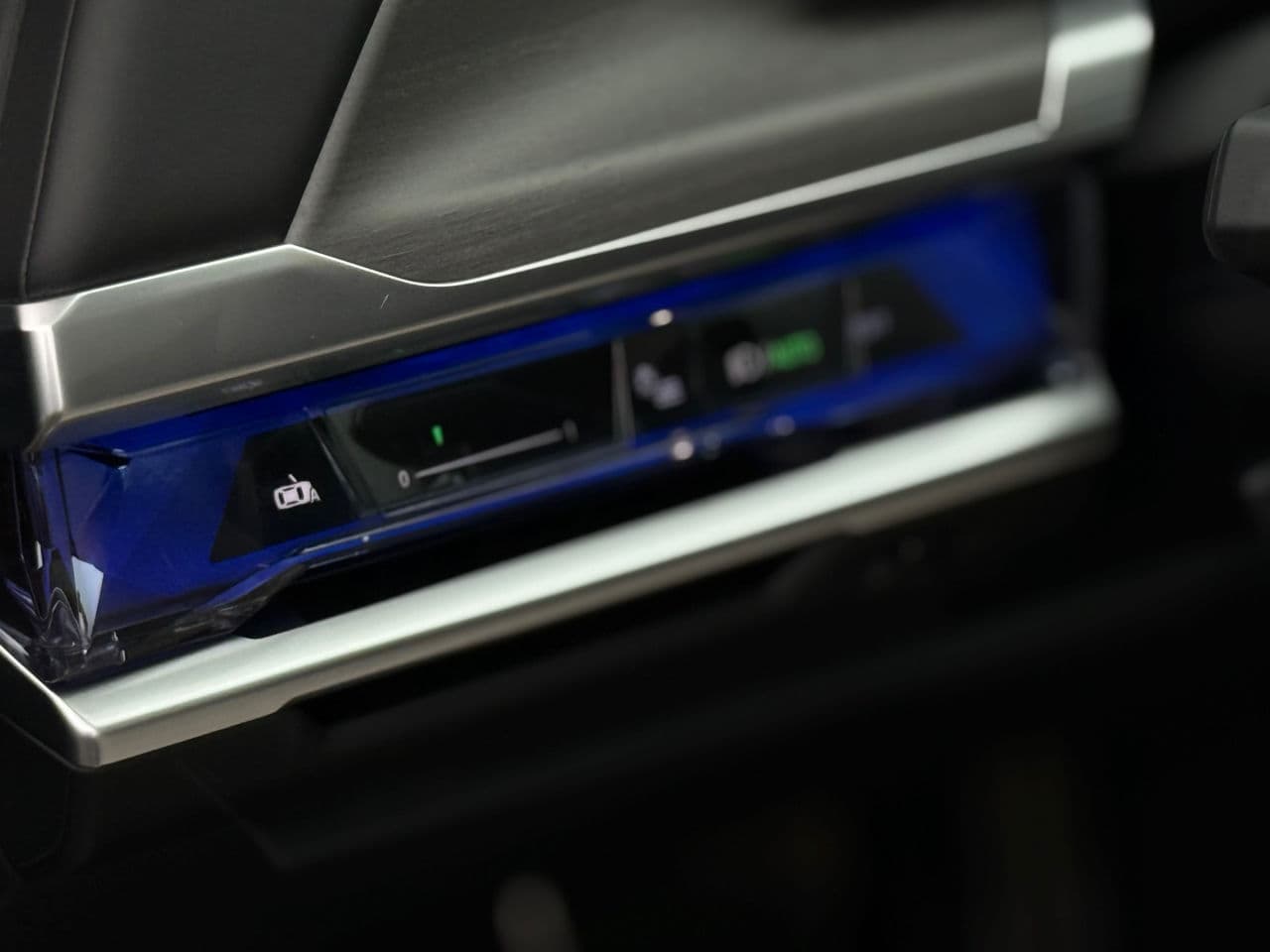 BMW 740 2024 — Миниатюра 10