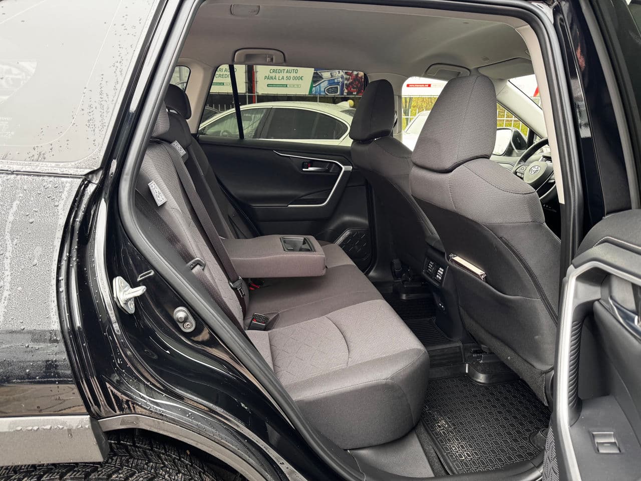 Toyota Rav-4 2023 — Миниатюра 18