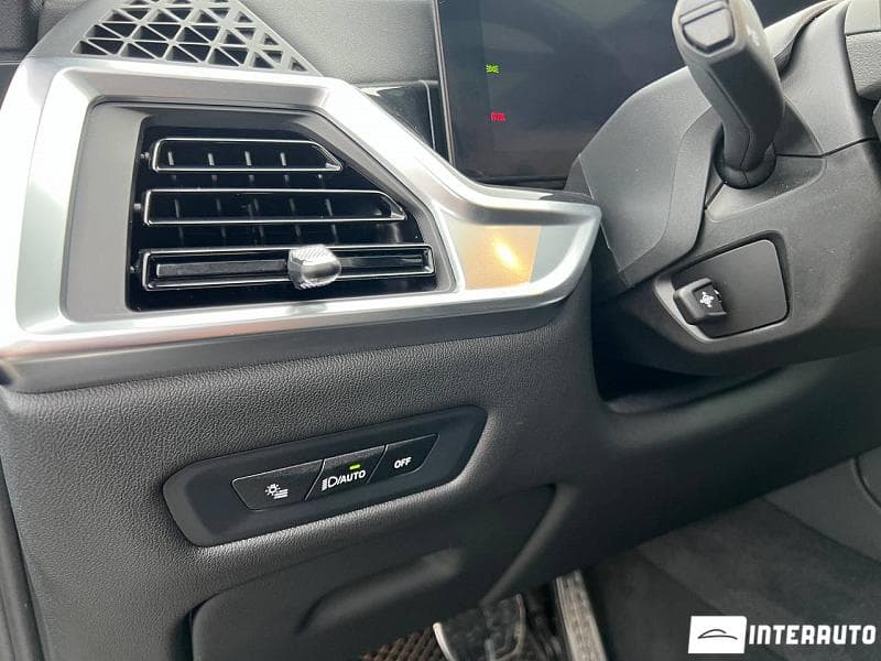BMW X5 5.0e 2024 — Миниатюра 17