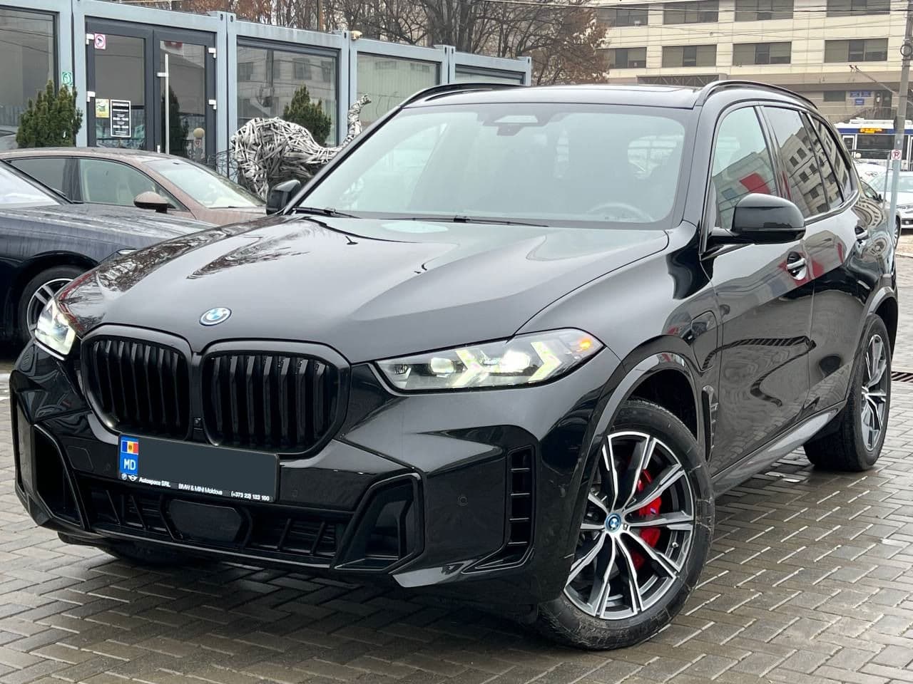 BMW X5 5.0e 2024 — Миниатюра 3