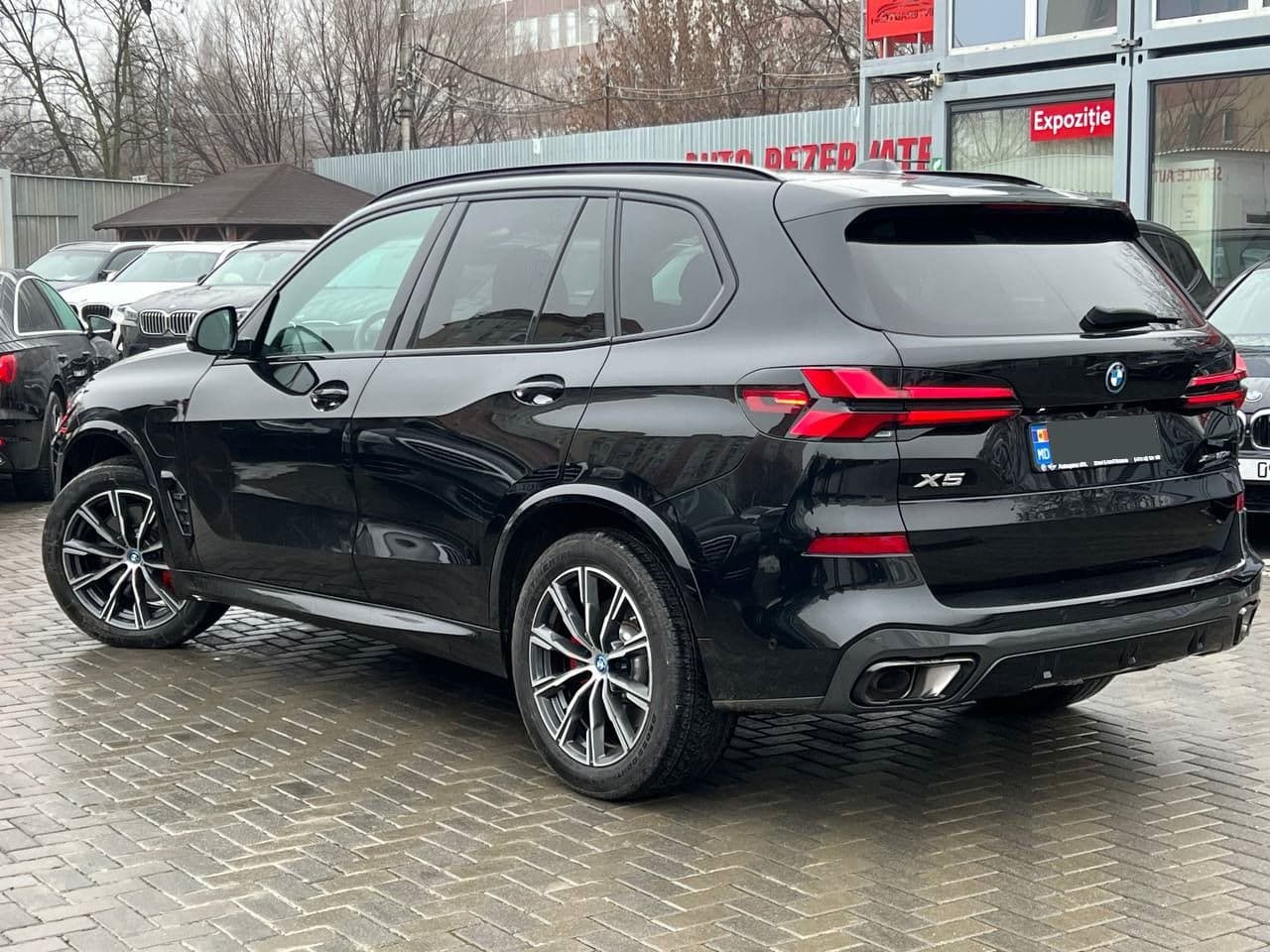 BMW X5 5.0e 2024 — Миниатюра 4