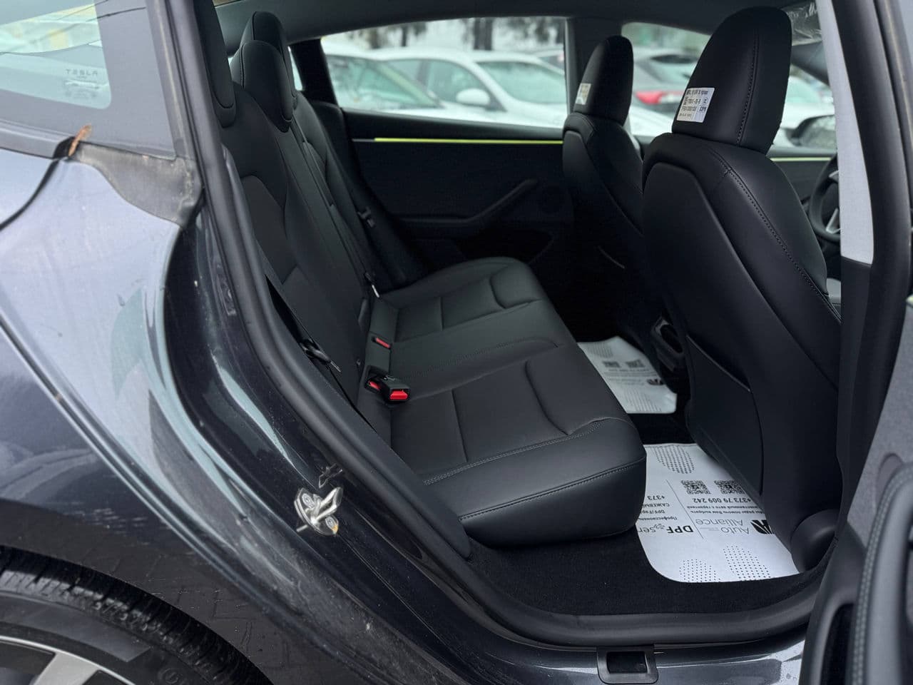 Tesla Model 3 2024 — Миниатюра 13