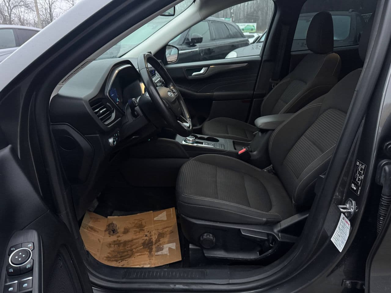 Ford Kuga 2022 — Миниатюра 5
